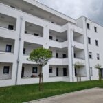 moderne Wohnanlage mit Pflegeheim